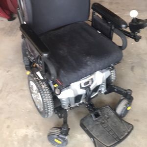 2017 Quantum Electric Wheelchair